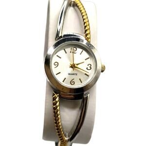 Women Wrist Watch Stretch Bracelet Gold Tone Good Working Condition SKU 2743